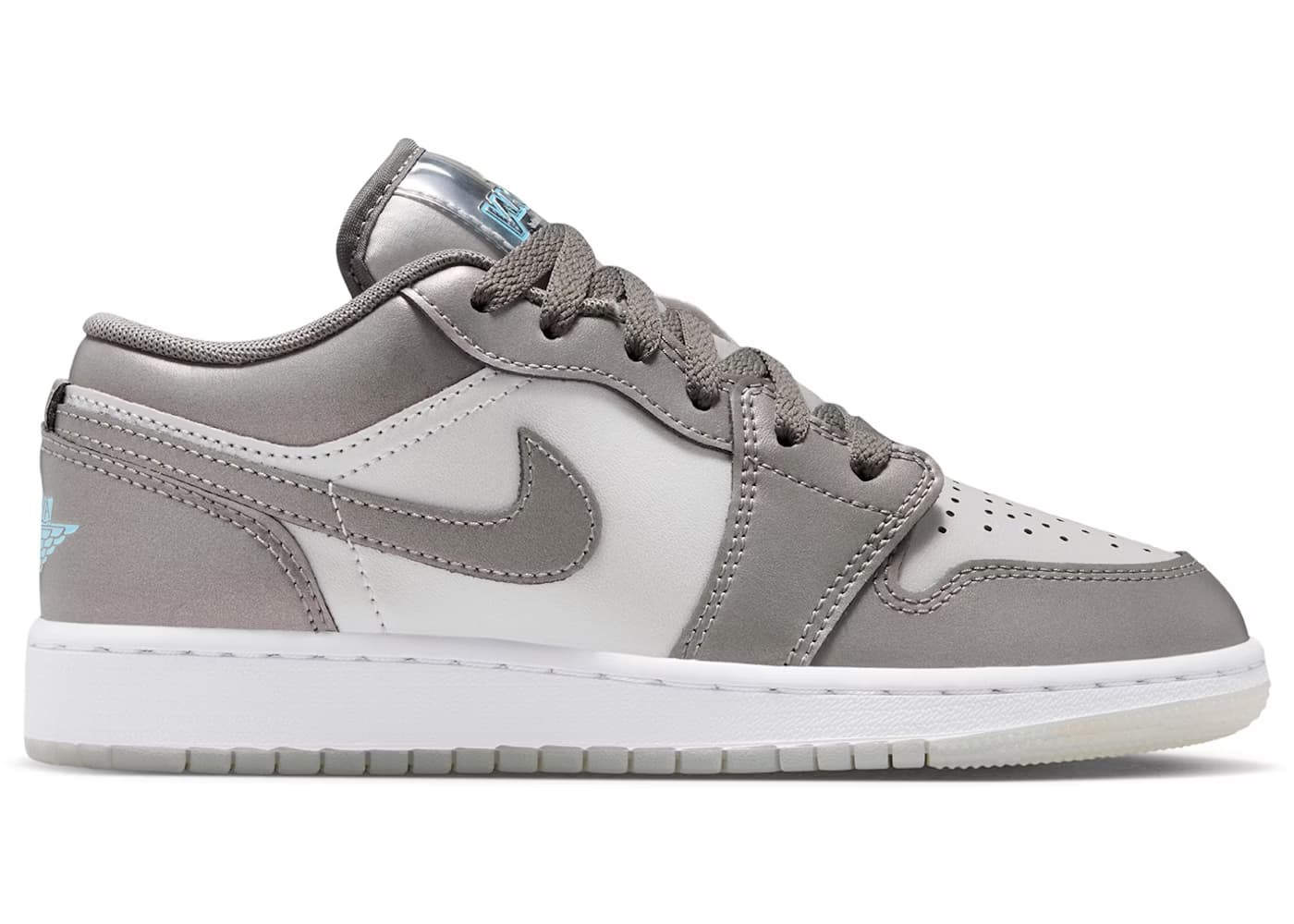 AIR JORDAN RETRO 1 LO - image 1